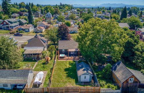 Modern 2 Bedroom Farmhouse Cottage with Hot Tub in Snohomish - Foto 48