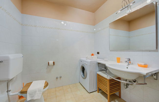 Casa Angiolina Lake & Mountain View - Photo 16