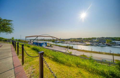 1 Block to Bridge Street Lake Erie Vacation Home! - Foto 36