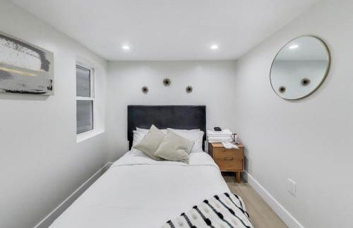 West Oakland Charm 5br4ba AC WD - Photo 38