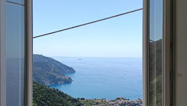 Azzurro Cinque Terre - Photo 4