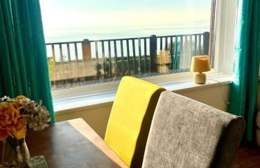 Sunset sea view chalet with hot tub - Photo 33