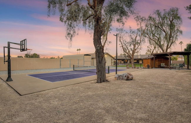 Pool, Sports Court, Game Garage, Fire Pit, & Casita Olivano Ranch by Avantstay - Foto 41