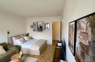 Typical Parisian apartment with balcony, Eiffel Tower - Foto 8