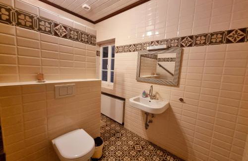 Das alte Herrenhaus auf dem Bio-Bauernhof - Foto 9