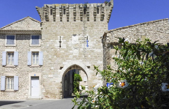 Cozy Noves Home With Pool Access - Foto 17