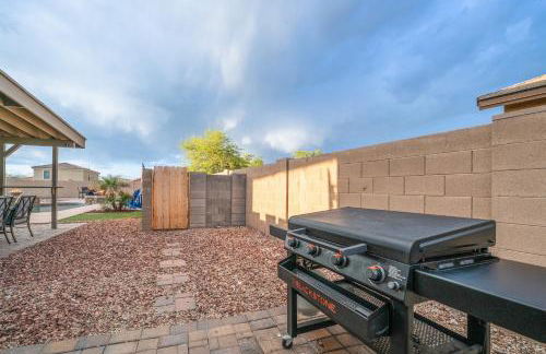 Pool and Patio Family-Friendly Goodyear Home! - Foto 34