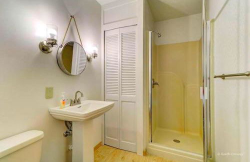 Traditional Wooden Cabin Rental in the Poconos, Pennsylvania - Foto 11