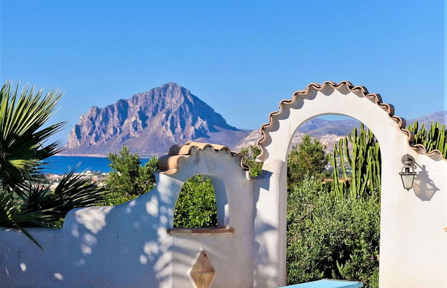 Holiday Home in Trapani With Sea View & Pool - Foto 17