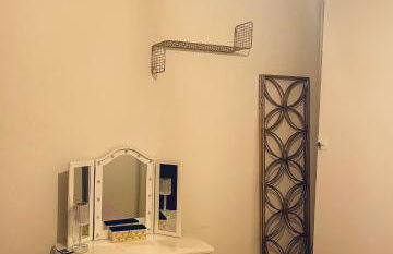 Pretty Little Home - Photo 7