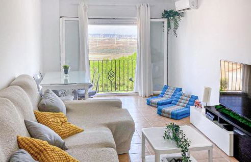2 Bedroom Awesome Apartment In Facinas - Tarifa - Foto 1