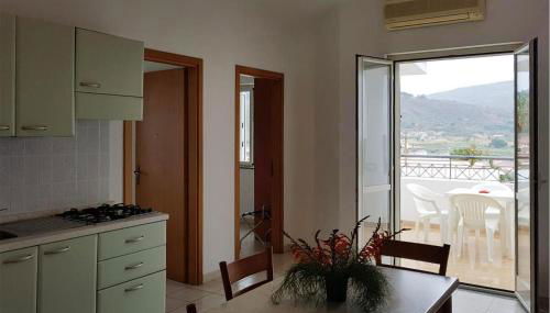 1 Bedroom Amazing Apartment In Ricadi - Foto 4