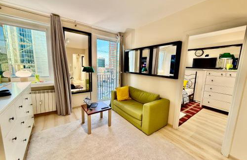 GREEN 5 AC Rondo ONZ metro WiFi 80'TV OLED Netflix HBO AppleTV Disney - Foto 7