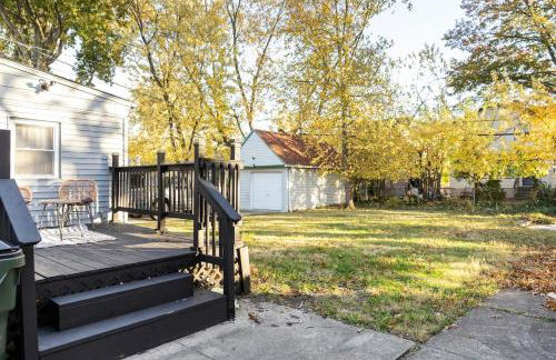 Euclid Near Lake Erie Cleveland king bed - Foto 6