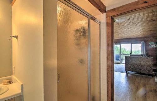 Elegant and Quiet Maine Escape with Sauna and Deck! - Foto 11