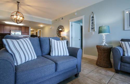 Gorgeous Overlooks The Courtyard in Classic Coastal Style Waterscape C400 - Foto 39