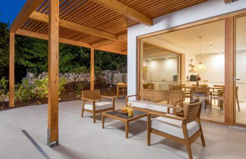 Villa 4 with Pool Soline, Krk, 280 m from beach, by 4Villas - Photo 25