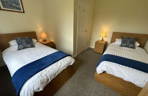 Ty Ardd - modern bungalow close to Pendine Beach - 1 DOG GOES FREE - Photo 12