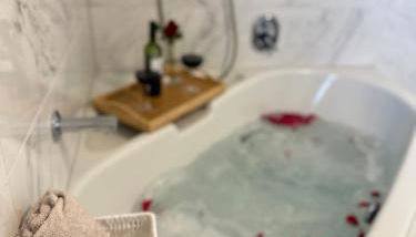 Luxury Wellness Villa mit Schlossblick - Sauna & Whirlpool - Foto 2