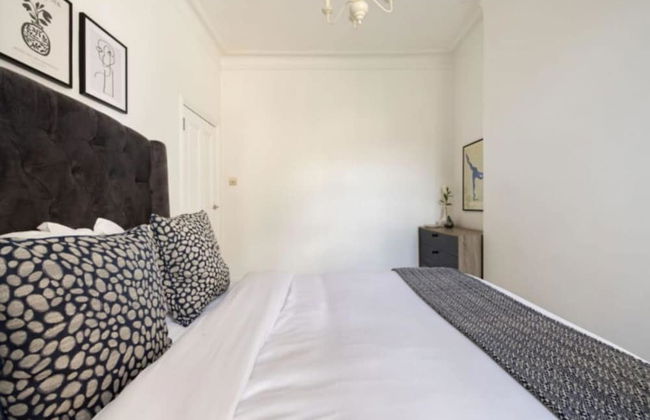 The Streatham Hill Wonder - Spacious 4bdr House With Garden and Terrace - Foto 22