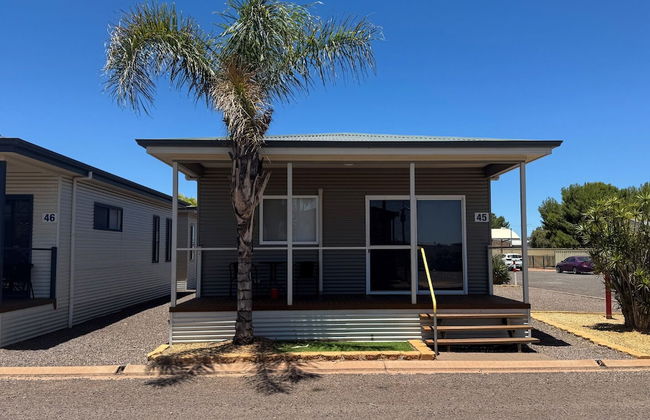 Sundowner Cabin and Tourist Park - Photo 26