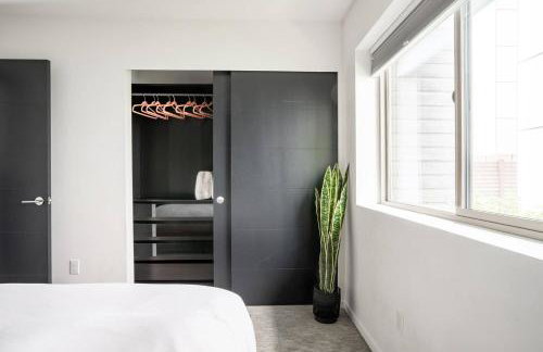 Stylish Urban Retreat w Rooftop Deck - Foto 9