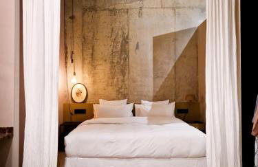SUITES 9 MALAGA, three unique suites with private plunge pool - Photo 67
