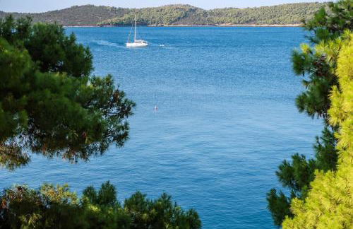 Grand Bleu Apartments & Villas - Photo 8