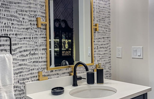 Modern Luxury at The 1865 - Photo 20