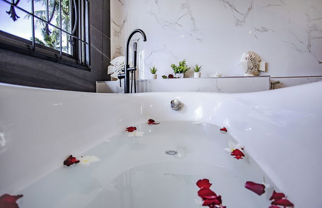 Baan Santhiya Private Pool Villas - Photo 40