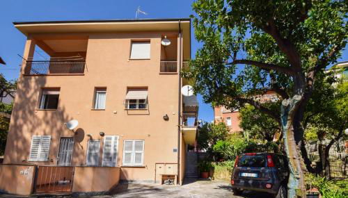 Stunning Apartment In Pietra Ligure - Foto 2