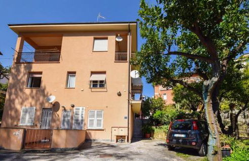 Stunning Apartment In Pietra Ligure - Foto 2