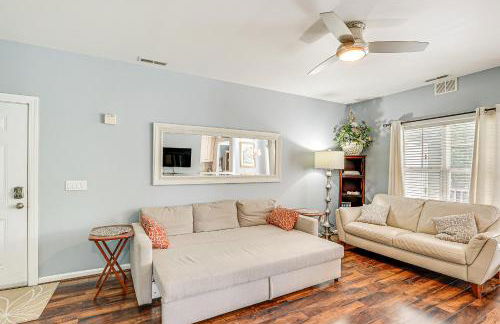 Community Pool and Private Balcony Chic Lewes Gem - Foto 6