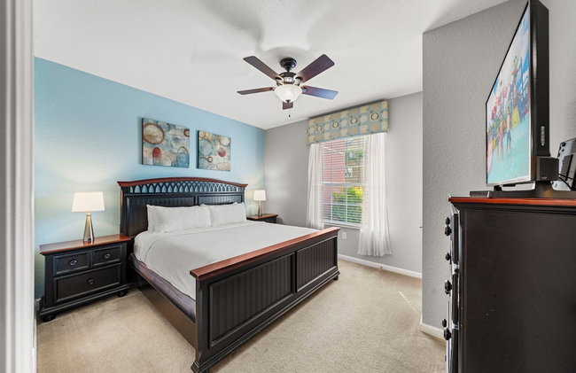 Lakefront Luxury - Photo 68