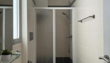Aprillia Marittima - Photo 3, Shower