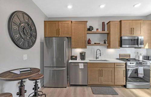 10 Min Drive Downtown, Roof Deck, Pet Friendly - Foto 23