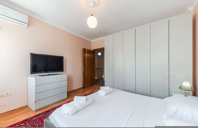 The Vibrant Hub in Shkod r - Foto 16