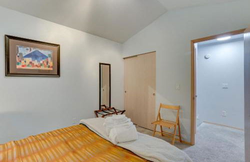 Pet and Family Friendly Bonney Lake Home Game Room - Foto 22