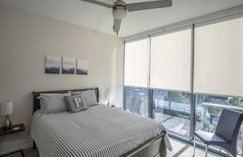 High Rise 2 Bedroom apartment in a Great location apts - Foto 7