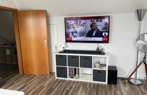 Gemütliche helle Dach-Wohnung in Frankfurt - Foto 6