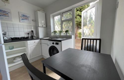 Cosy Studio Flat Close To Bexleyheath Centre - Pass the Keys - Foto 15