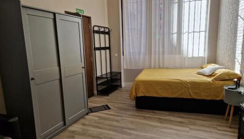 Estudio céntrico zona palacio - Photo 3, wardrobe, Lobby or reception