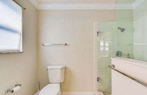 Walk to Golf and Pool Pet-Friendly Villages Home - Foto 12