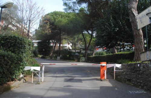 RAGGIO DI SOLE - pool, tennis, parking, sea view & relax - Foto 34