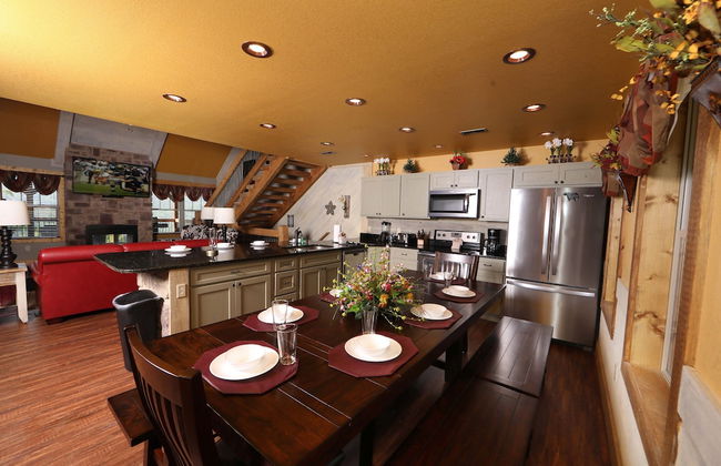 Above It All - Four Bedroom Cabin - Foto 11