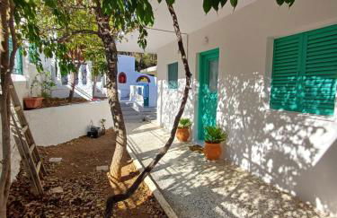 Κυράννα - Photo 1