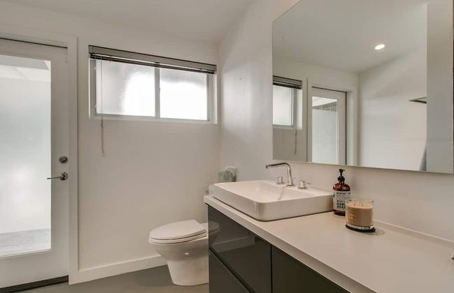 Mid-century Modern W/backyard Oasis, Putting Green - Foto 30