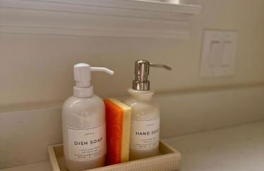 New! Modern 4BR max 12 ppl, 5 mins to everything! - Foto 21