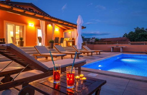 Amazing Home In Pula With Kitchen - Foto 7