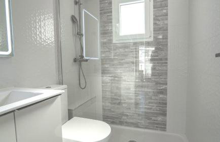 Modern Detached 4 Bed 3 Bath Villa with private pool close to all amenities - Foto 34